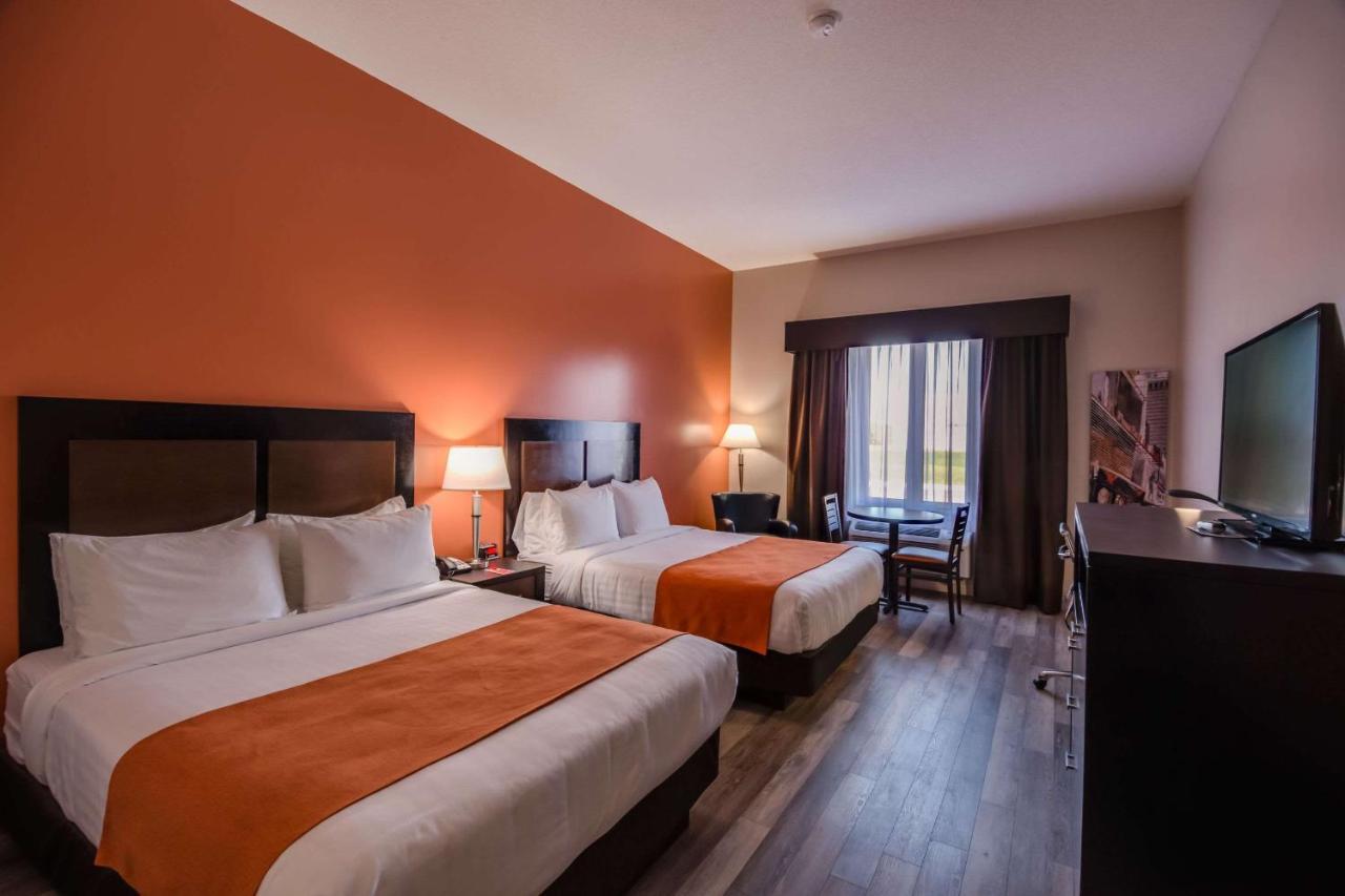 Econo Lodge Inn & Suites Saint Apollinaire Luaran gambar