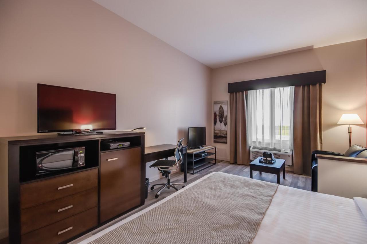 Econo Lodge Inn & Suites Saint Apollinaire Luaran gambar